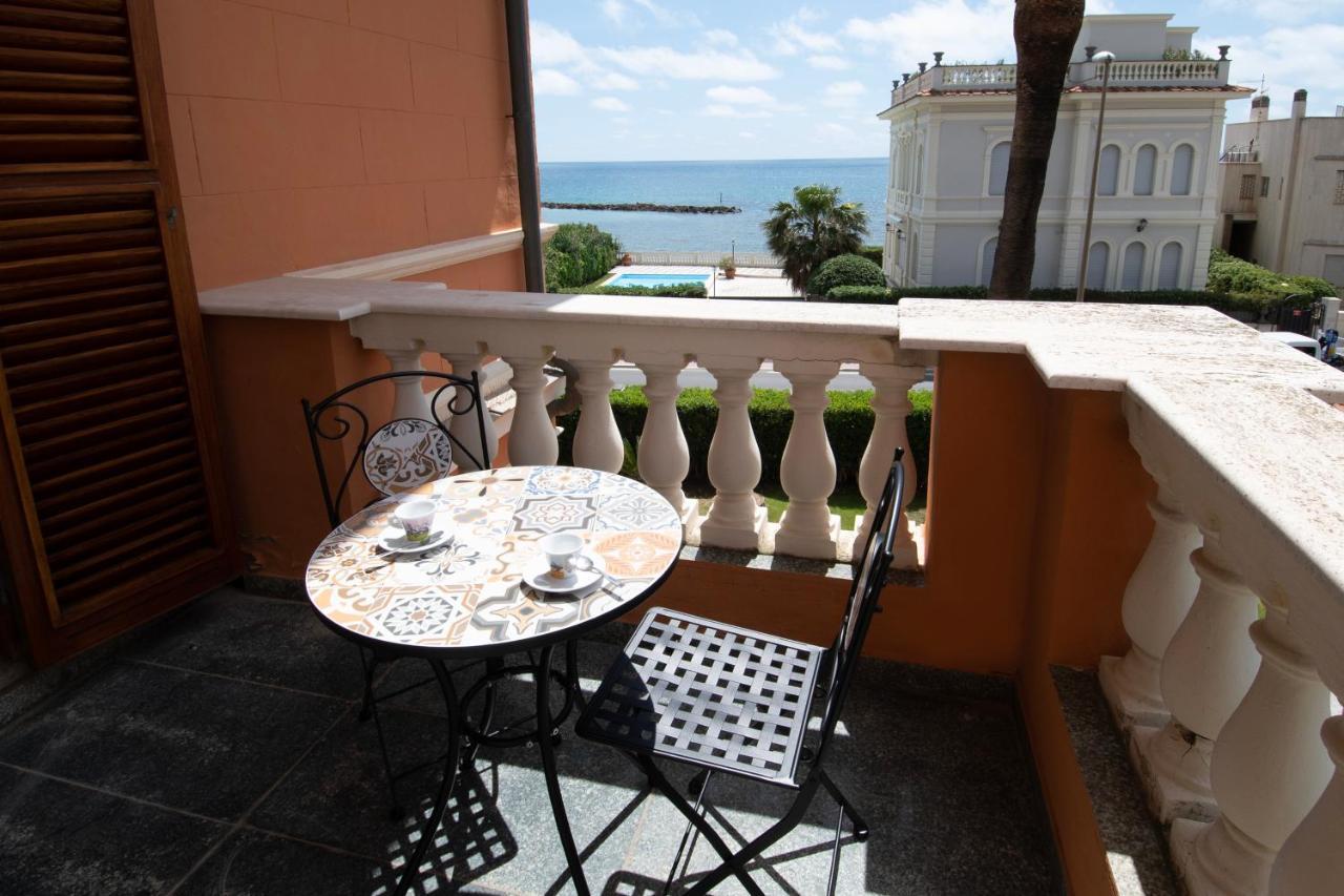 Palazzo Moresco Santa Marinella Zewnętrze zdjęcie