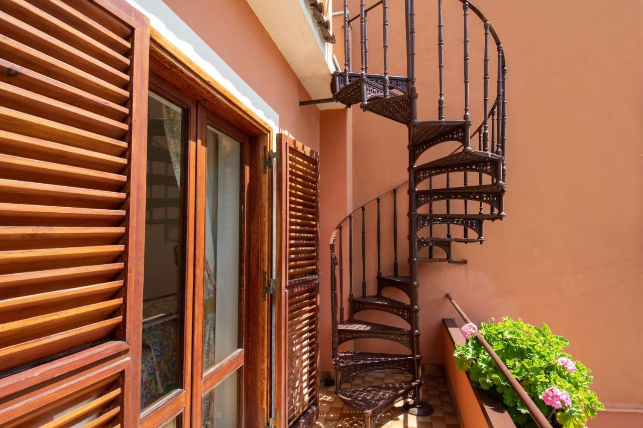 Palazzo Moresco Santa Marinella Zewnętrze zdjęcie